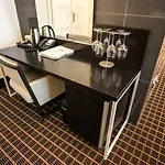 Aparthotel Old Town Square By Emblem Prague