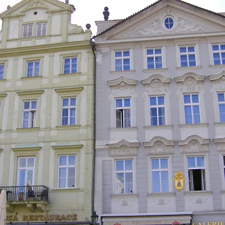 Old Town Square By Emblem Apartmanhotel 5*