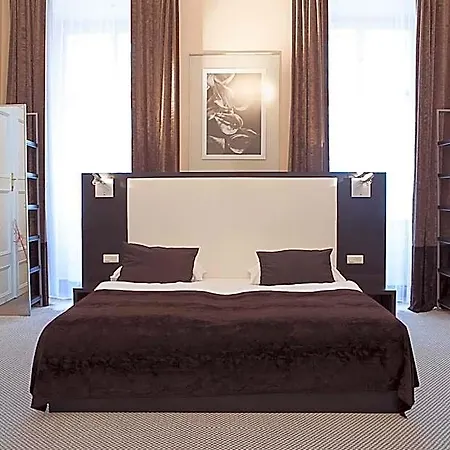 Appart hôtel Old Town Square By Emblem Prague