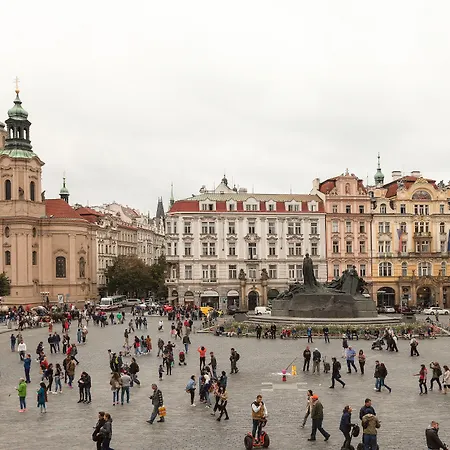 Appart hôtel Old Town Square By Emblem