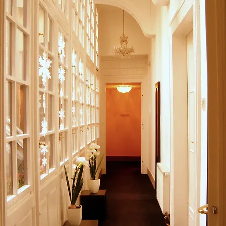 Old Town Square By Emblem Aparthotel 5*